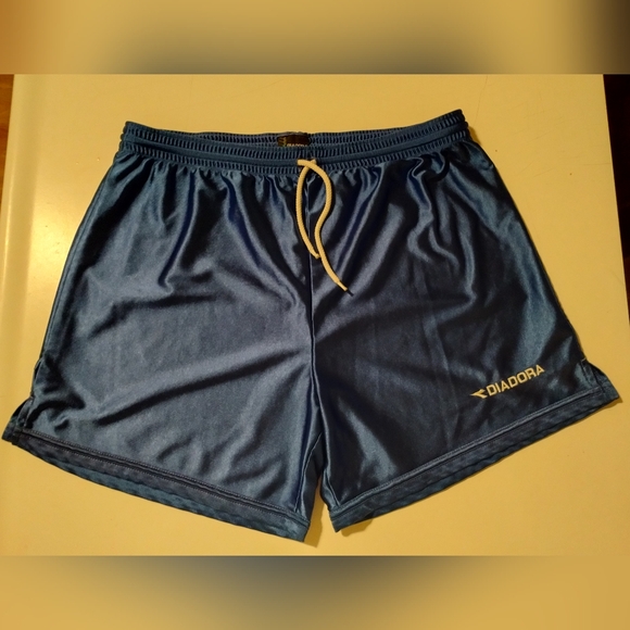 Diadora Soccer Running Shorts Mens Vintage 90's Medium Shiny Blue .